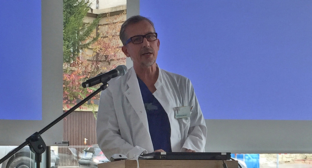 Wolfgang Bettolo bei seiner Dankesrede im Klinikum Stuttgart