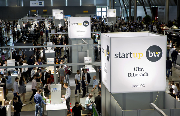 START-UP BW Start-up-Gipfel des Landes Der Start-up-Gipfel auf der Landesmesse