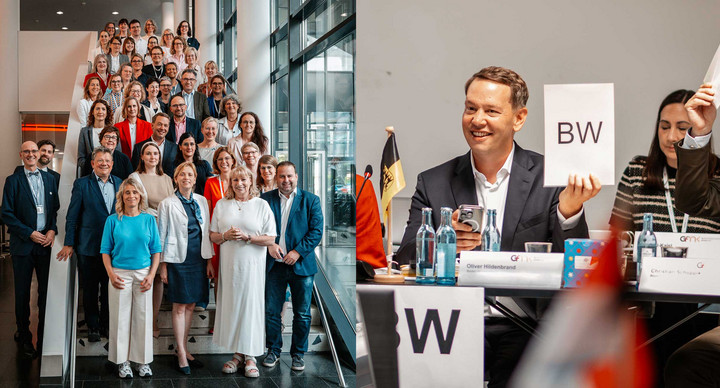 Collage aus zwei Fotos: Teilnehmende der GFMK 2026 stehen als Gruppe auf einer Treppe, Foto von Baden-Württembergs Sozialminister Oliver Hildenbrand mit Abstimmungsschild für Baden-Württemberg in der erhobenen Hand.
