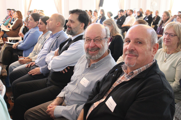 Blick ins Auditorium bei der Vorstellung des Netzwerkes Integration im Neuen Schloss 