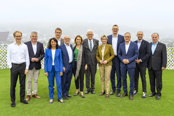 Delegationsreise Kretschmann reist nach Pennsylvania und Kalifornien Auftaktgruppenbild in Los Angeles