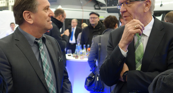 Sozial- und Integrationsminister Manne Lucha und Ministerpräsident Winfried Kretschmann im Gespräch