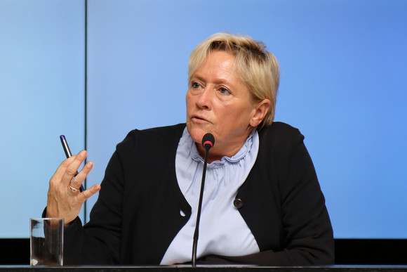 Pressekonferenz Mehr Qualität und Flexibilität in der Oberstufe Kultusministerin Susanne Eisenmann