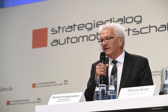 Mobilität Strategiedialog Automobilwirtschaft BW zieht erstes Resümee Pressekonferenz (Foto: © e-mobil BW / Studio KD Busch)