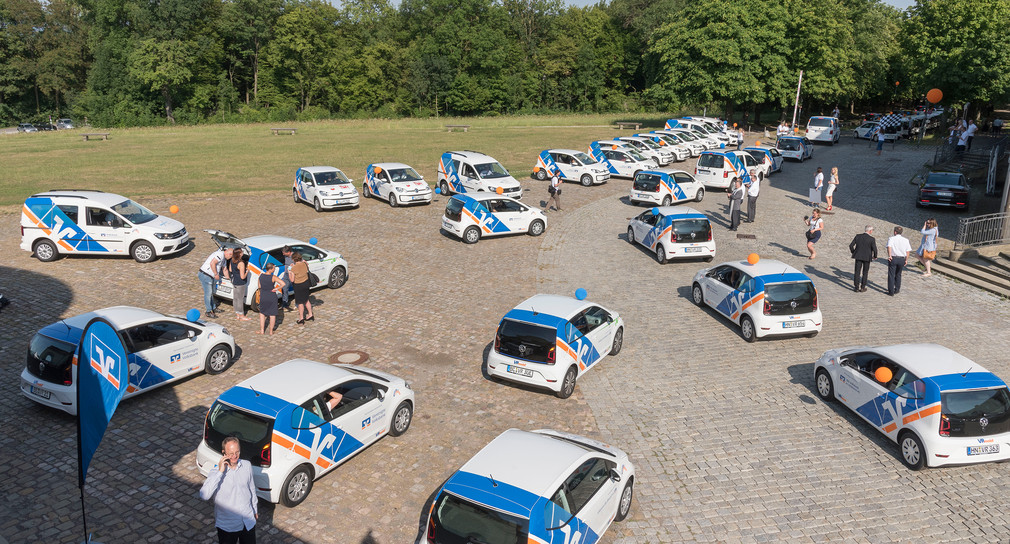 VRmobile (VW ups, VW e-ups, VW Caddy und VW T6) starten zu Sternfahrt in soziale Einrichtungen