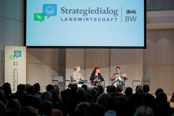 Landwirtschaft Auftakt des Strategiedialogs Landwirtschaft Interview mit Landesumweltministerin Thekla Walker (links) und Landesagrarminister Peter Hauk (rechts) zu den Herausforderungen und Handlungsfeldern im Strategiedialog Landwirtschaft