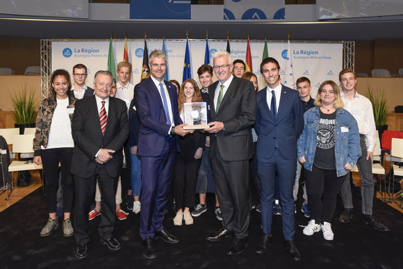 Europa Land übernimmt Präsidentschaft der Vier Motoren für Europa vorne, v.l.n.r.: Marti Anglada, Katalonien, Laurent Wauquiez, Präsident der Region Auvergne-Rhône-Alpes, Ministerpräsident Winfried Kretschmann und Giusseppe Cangialosi, Lombardei (Foto: © Auvergne-Rhône-Alpes, Michel Pérès)