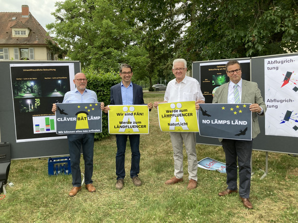 Biodiversität Rundreise zum Sonderprogramm zur Stärkung der biologischen Vielfalt Besichtigung von beispielhaften Projekten des Sonderprogramms zur Stärkung der biologischen Vielfalt