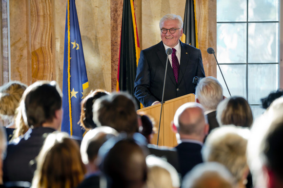 ANTRITTSBESUCH Bundespräsident Steinmeier in Baden-Württemberg Stuttgart, Neues Schloss: Bundespräsident Frank-Walter Steinmeier