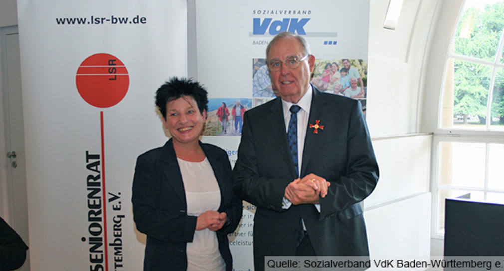 Sozialministerin Katrin Altpeter und Roland Sing, Vizepräsident des Sozialverbands VdK Deutschland und VdK-Landesverbandsvorsitzender sowie Vorsitzender des Landesseniorenrats Baden-Württemberg