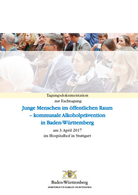 Publikum einer Veranstaltung - Dokumentation zur Fachtagung „Junge Menschen im öffentlichen Raum – kommunale Alkoholprävention in Baden-Württemberg“ am 3. April 2017 in Stuttgart