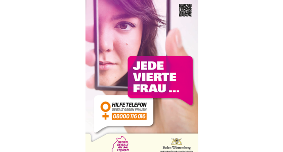 Eine Frau sieht ihr Gesicht in einem Handspiegel an, der Text „Jede vierte Frau..." steht daneben, ebenso die Nummer des Hilfetelfons 0800 116016