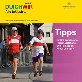 Ein junger und ein &auml;lterer Mann joggen gemeinsam
